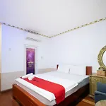 Crowne Bui Vien Hotel
