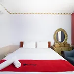 Crowne Bui Vien Hotel