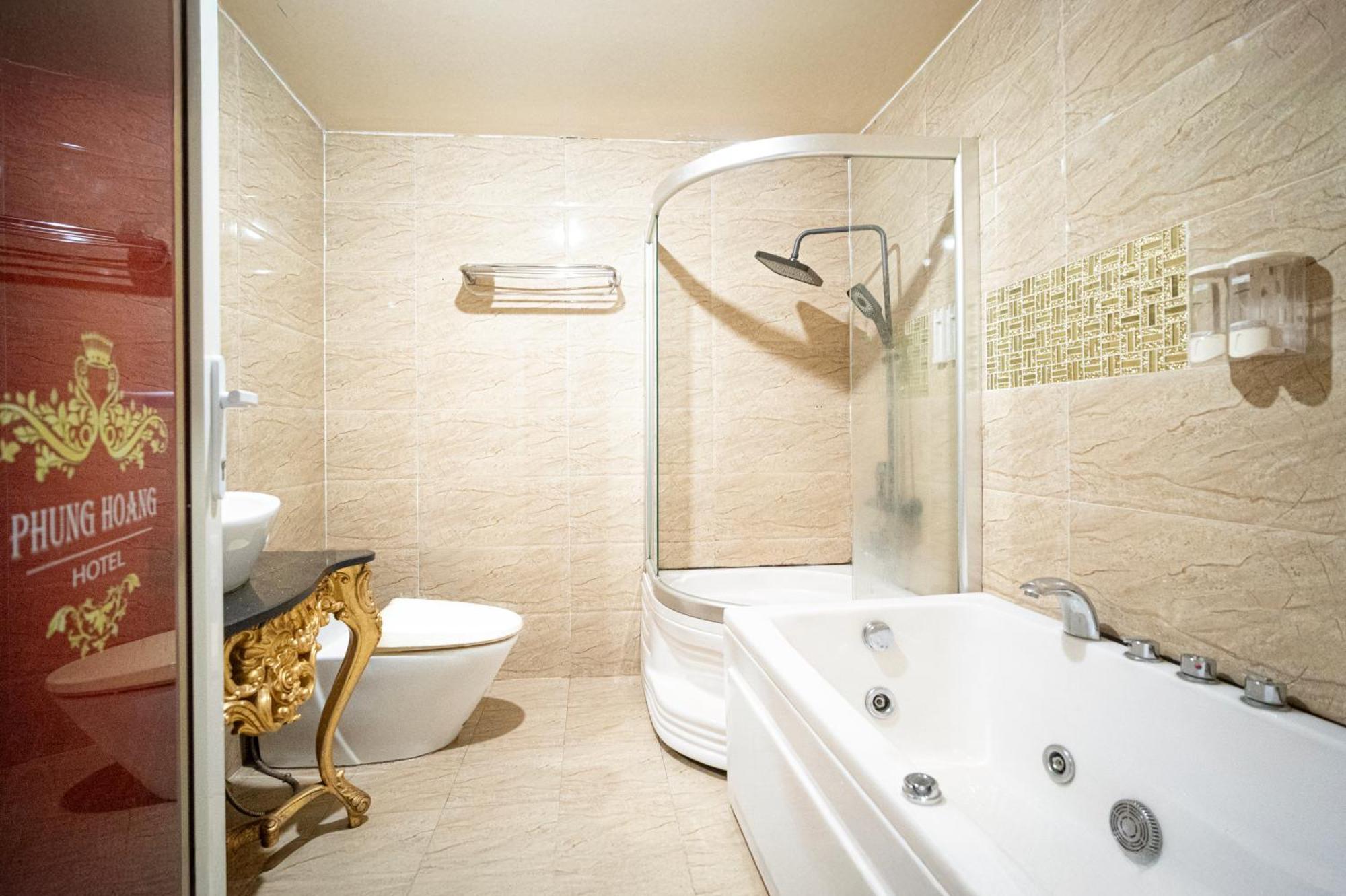 Crowne Bui Vien 2*