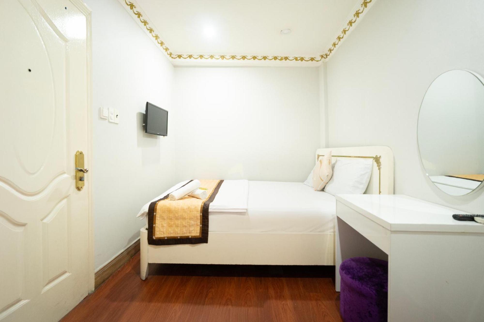 Hotel Crowne Bui Vien