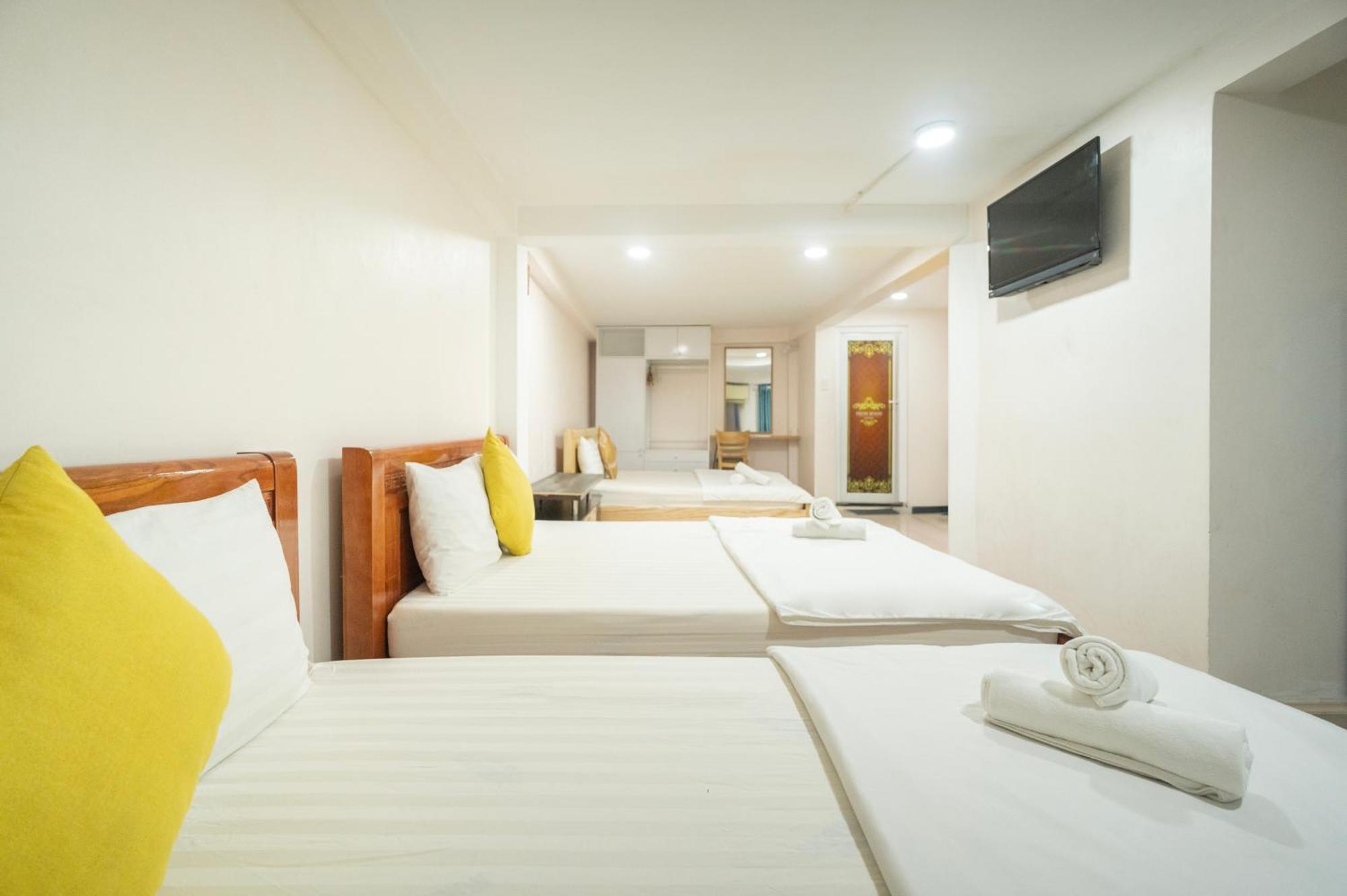 Crowne Bui Vien Hotel